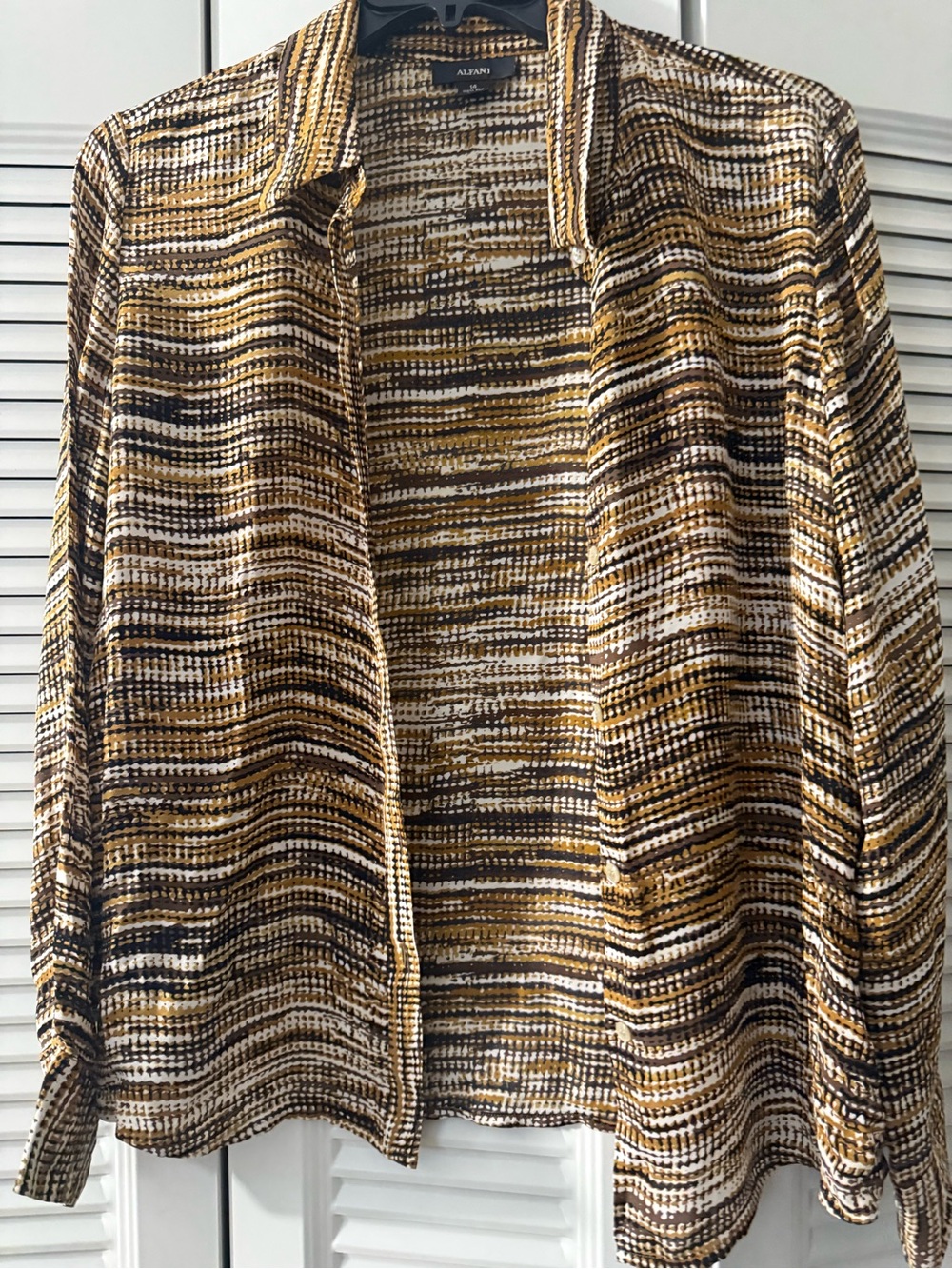 Alfani Women's Gold and Black Patterned Shirt